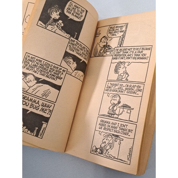 VTG 1965 Charlie Brown Christmas & 1970 You're So Smart Snoopy Paperback Schultz - Picture 16 of 16